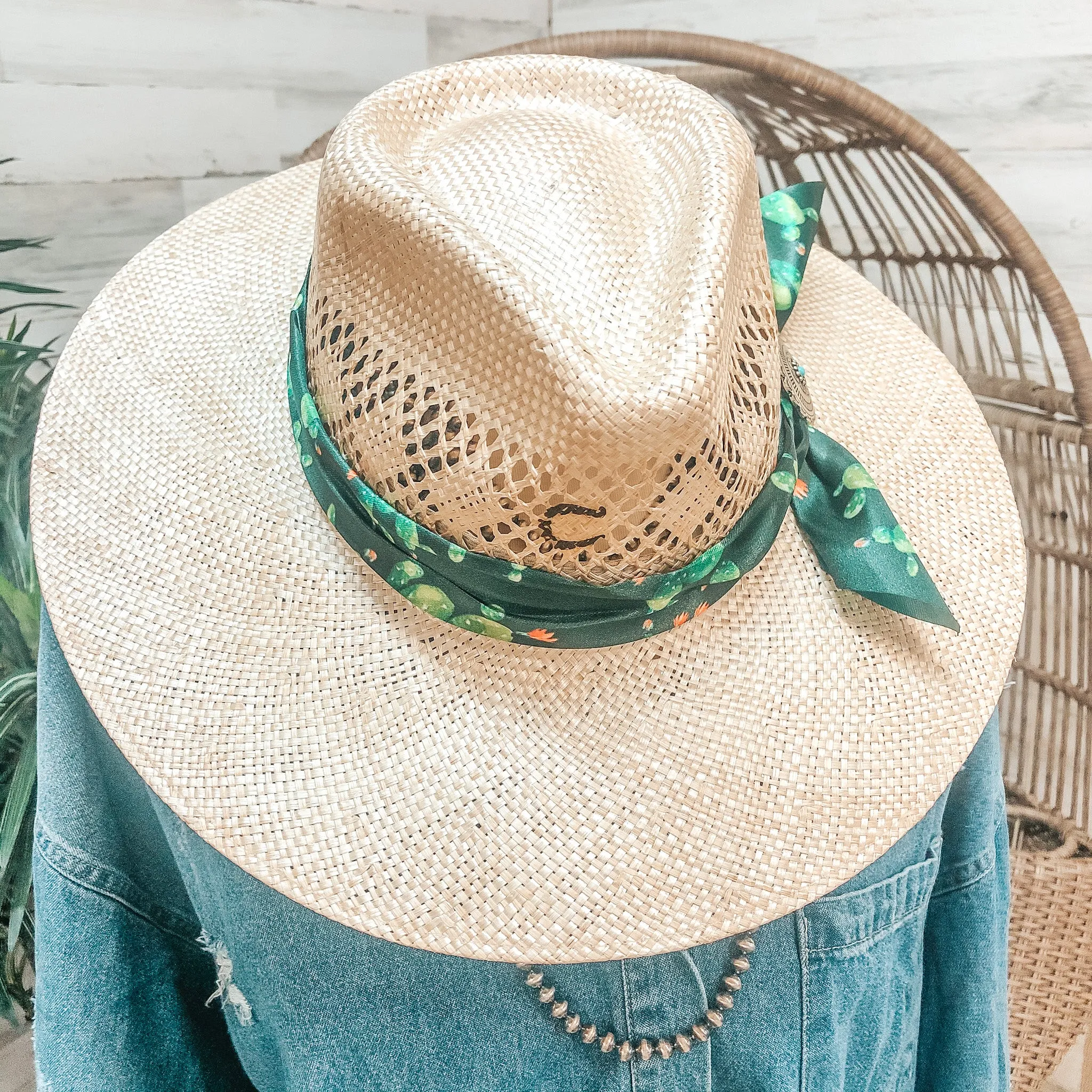 Charlie 1 Horse | Mojave Straw Hat with Cactus Band and Silver Concho