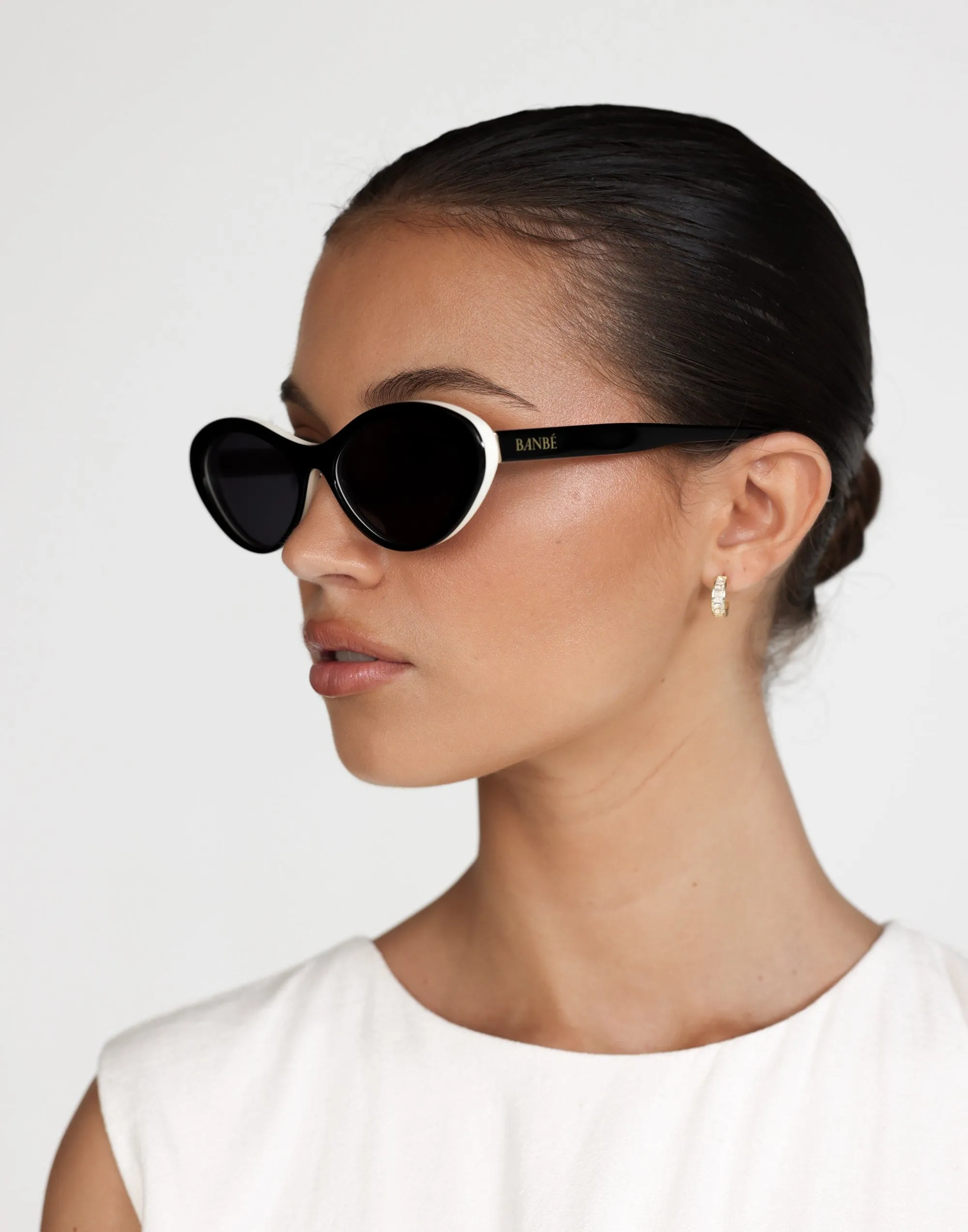 The Ferragni Sunglasses (Black Ivory Jet) - By Banbé