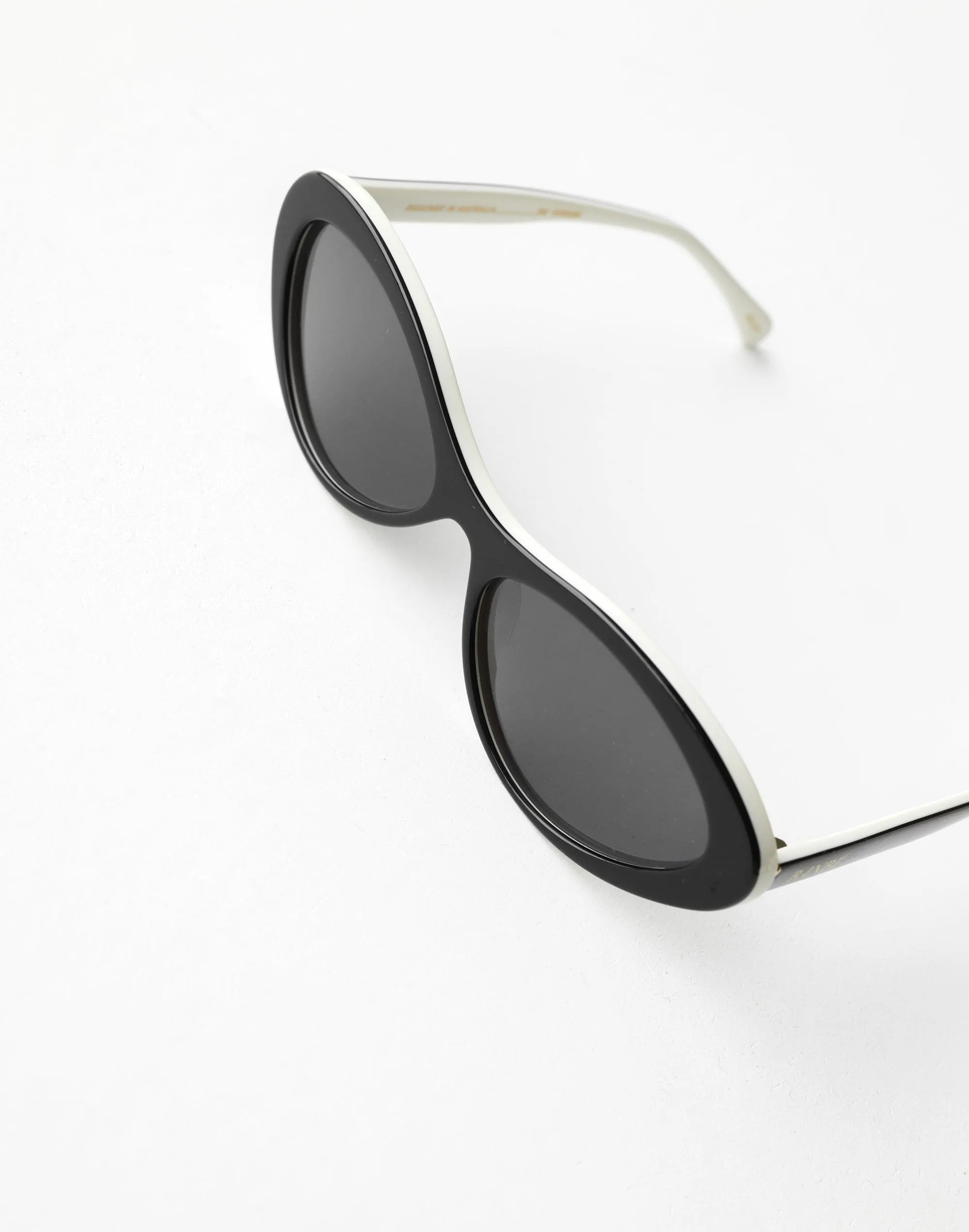 The Ferragni Sunglasses (Black Ivory Jet) - By Banbé